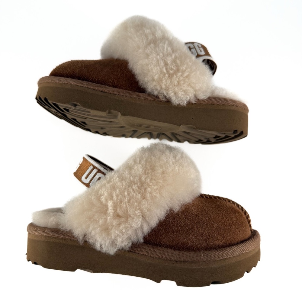 UGG Funkette Water Resistant Genuine Shearling Trim Clog - Picture 5 of 8